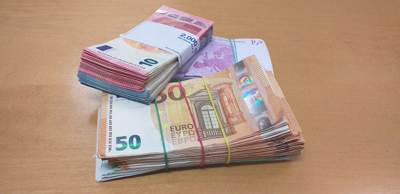 Eura peníze